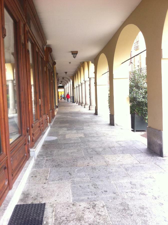 Appartamento In Centro Storico Asti Exterior photo