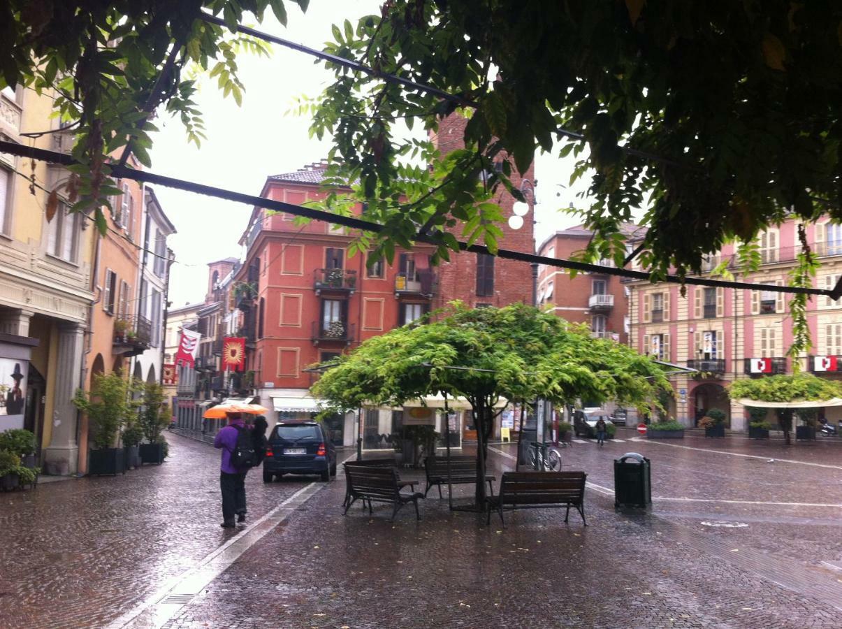 Appartamento In Centro Storico Asti Exterior photo